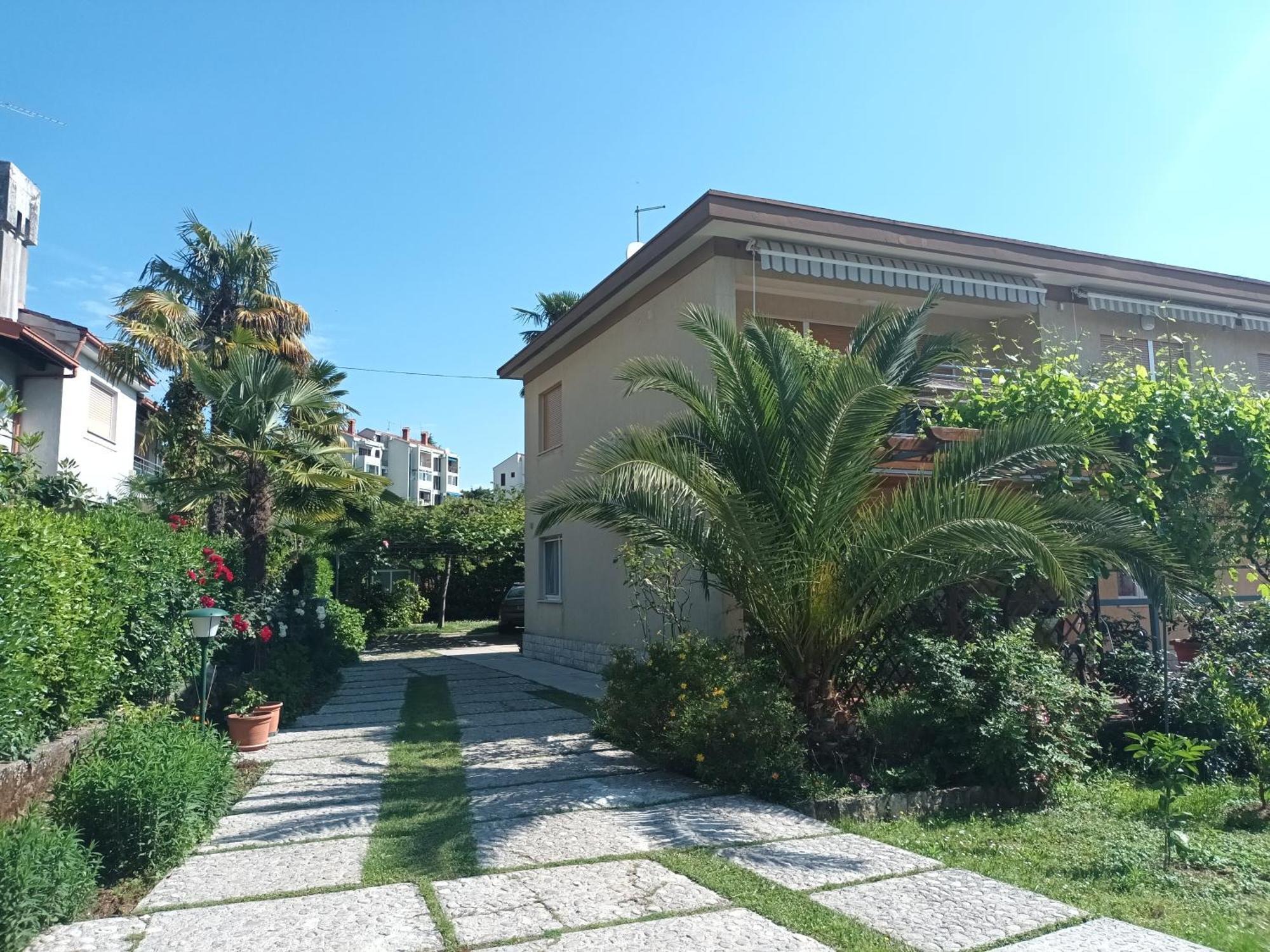 Apartments Orange Lovran Exterior foto